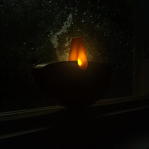 Enlite10 candle in the dark